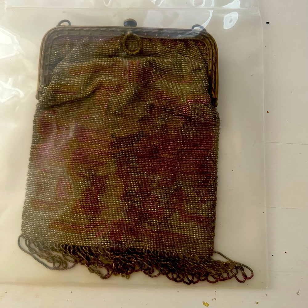 Vintage 1920s beaded purse.